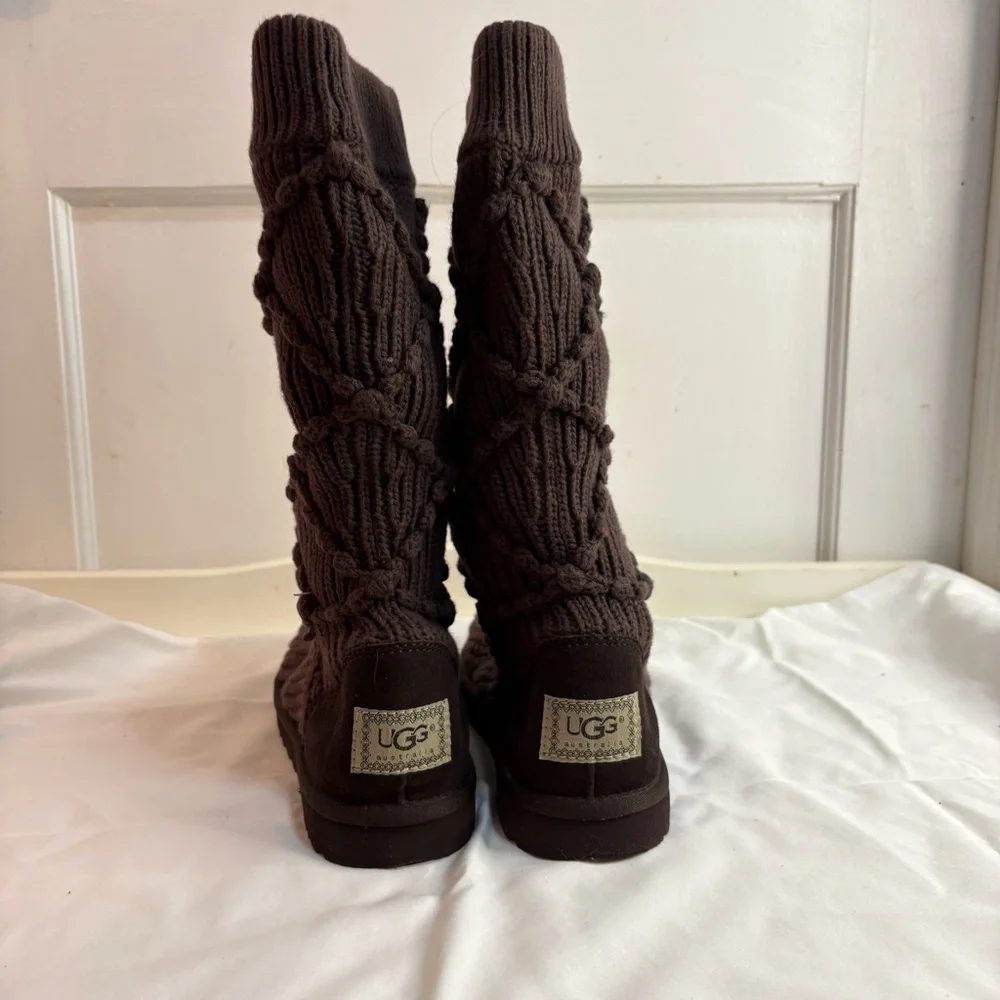UGG Classic Argyle Knit Boots – Dark Brown